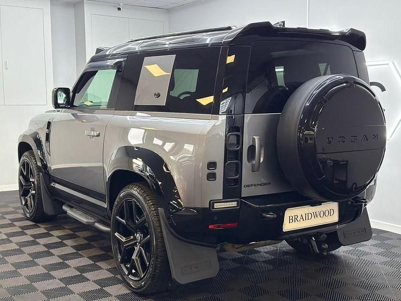 Usado Land Rover Defender HSE Dynamic 300 HP (220 kW) 2024 Cinzento SUV