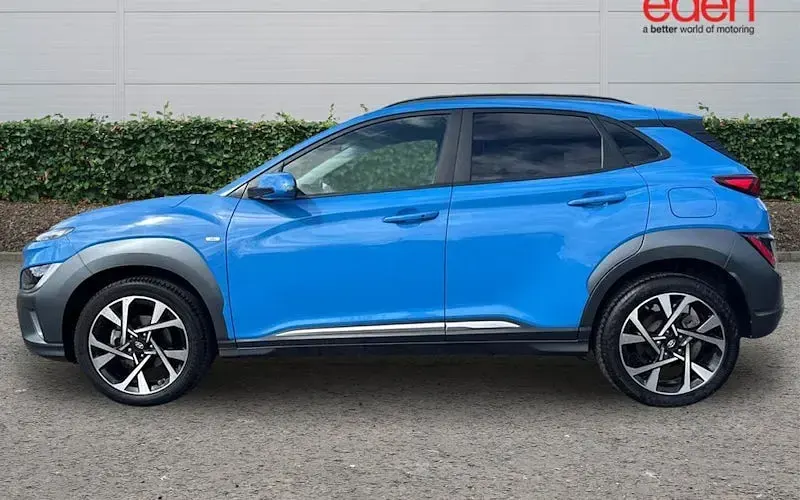 Used Hyundai Kona Premium 120 HP (88 kW) 2022 Blue SUV