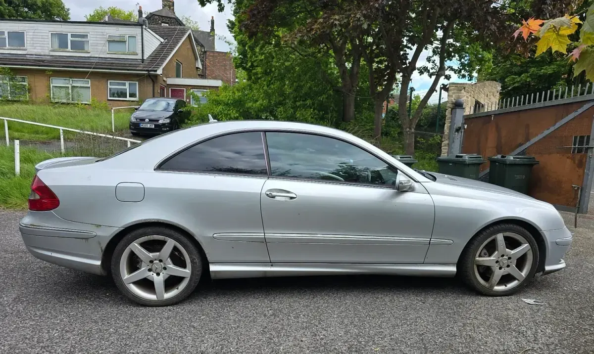Used Mercedes CLK220 2007 Silver Coupe