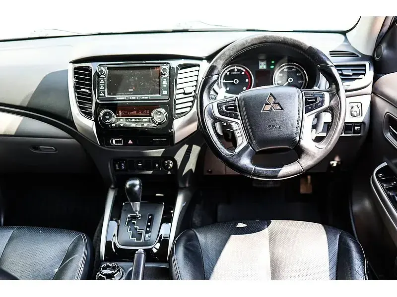 Used Mitsubishi L200 Warrior 181 HP (133 kW) 2017 Blue Pickup