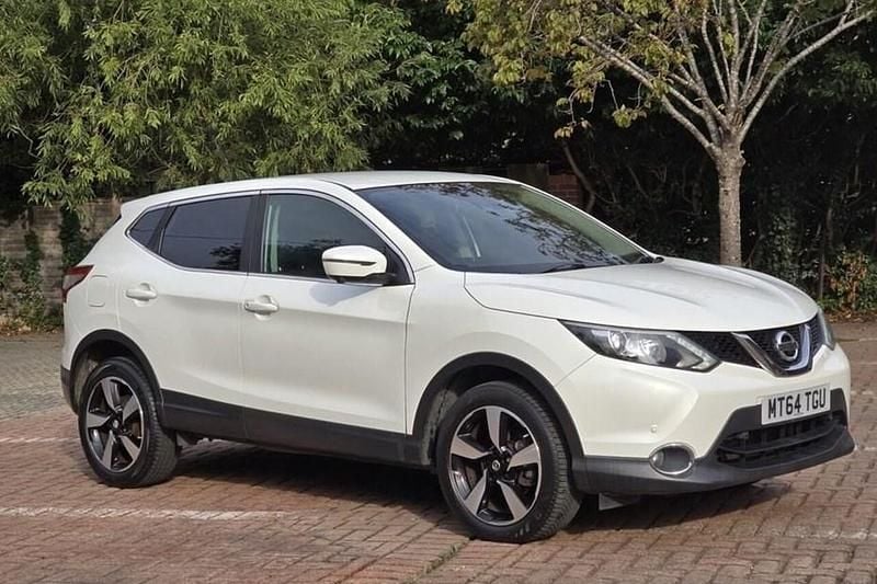 White Used 2014 Nissan Qashqai N-TEC SUV | £6,995 (Fair price) - Image 1/1