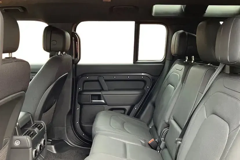 Used Land Rover Defender 350 HP (257 kW) 2025 Grey SUV