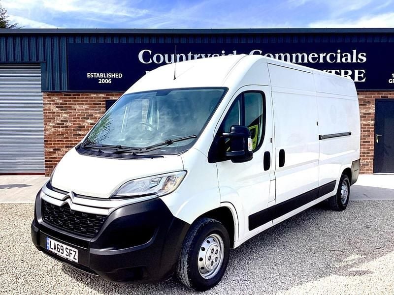 Used Citroën Relay 140 HP (102 kW) 2020 White Van