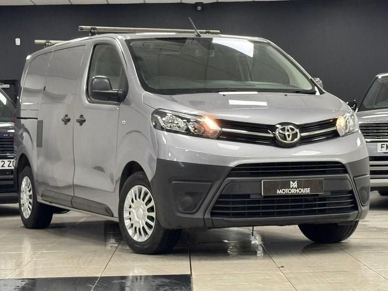 Used Toyota Proace 120 HP (88 kW) 2021 Grey MPV