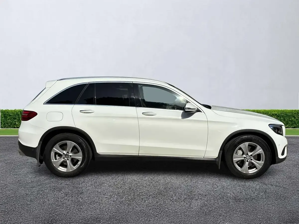 Used Mercedes GLC220 Premium Plus 2015 White SUV