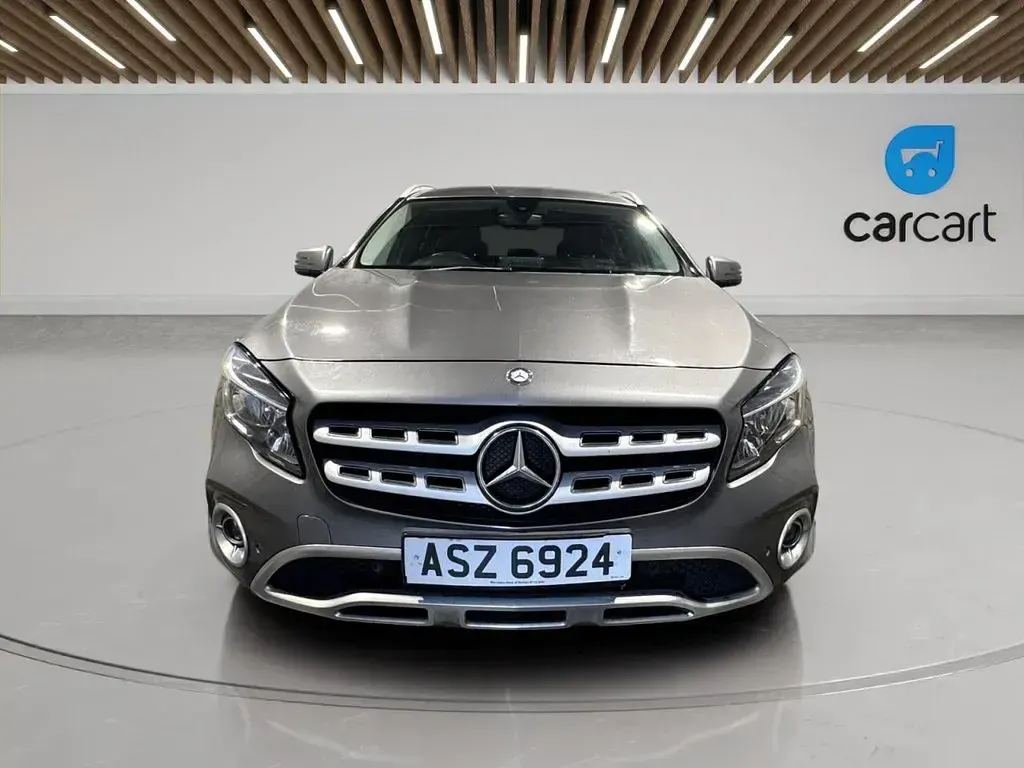 Used Mercedes GLA220 Executive 175 HP (128 kW) 2017 Grey SUV