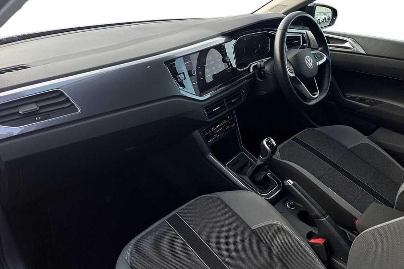 Used VW Polo Style 95 HP (69 kW) 2024 Black Hatchback