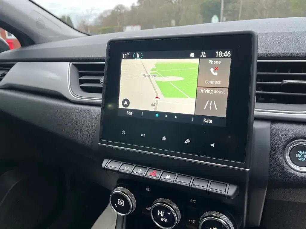 Używany Renault Captur Techno 145 KM (106 kW) 2023 Szary SUV