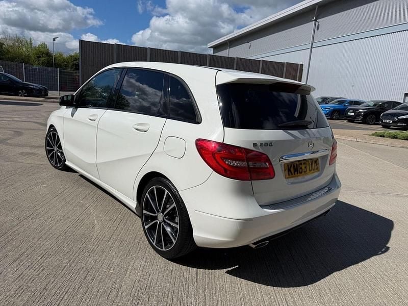 Used Mercedes B200 2013 White MPV
