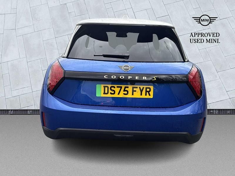 New Mini Cooper SE Hatch 158 kW (215 HP) 2025 Blue Hatchback