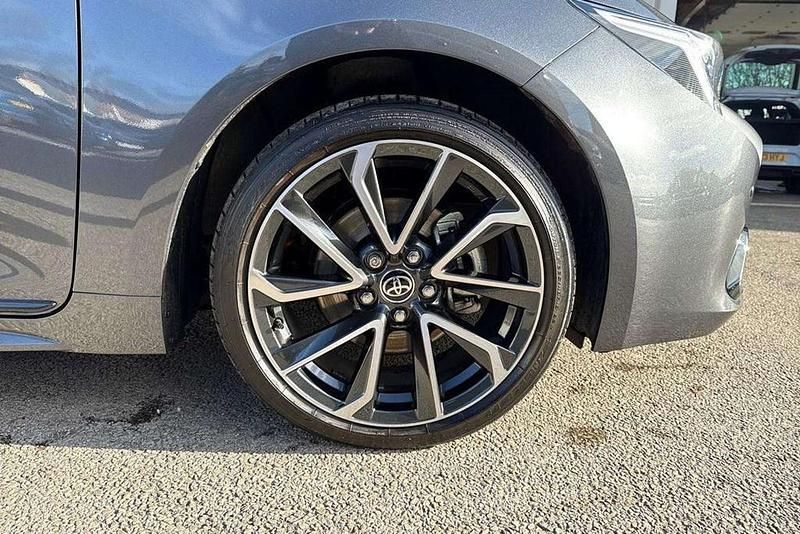 Used Toyota Corolla 192 HP (141 kW) 2024 Grey Hatchback