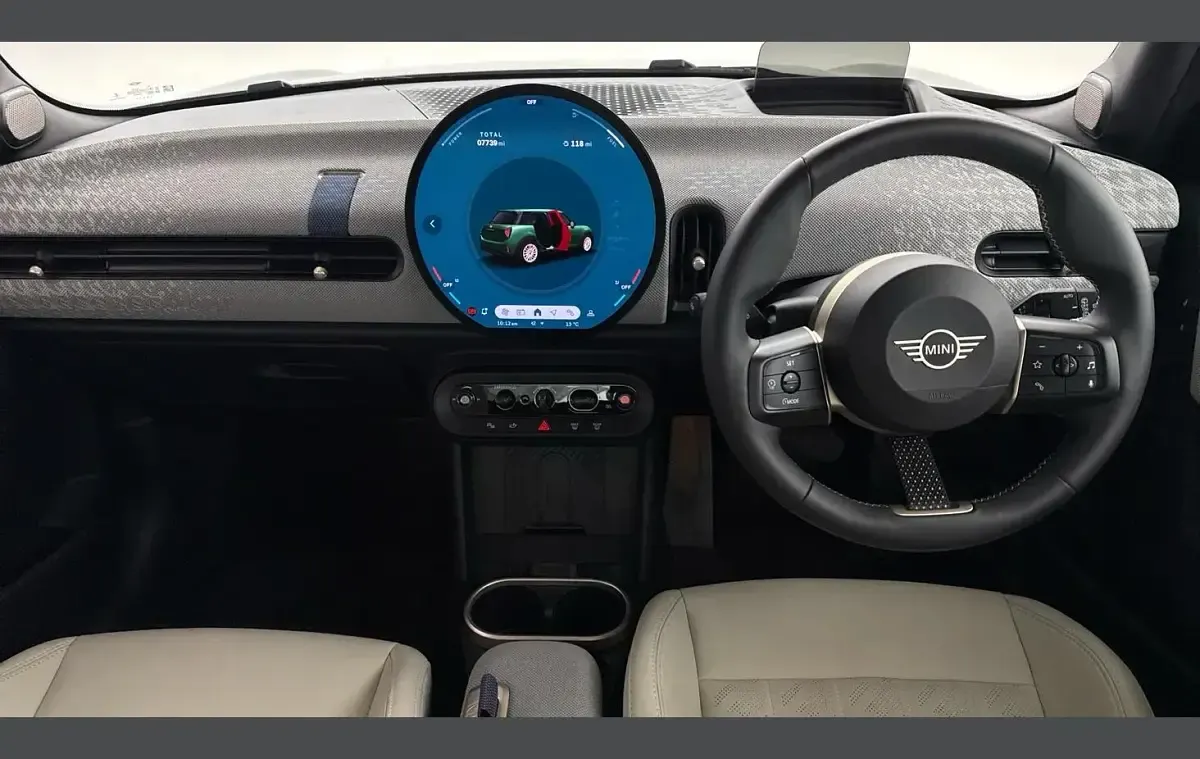 Used Mini Cooper Exclusive 200 HP (147 kW) 2024 Green Hatchback