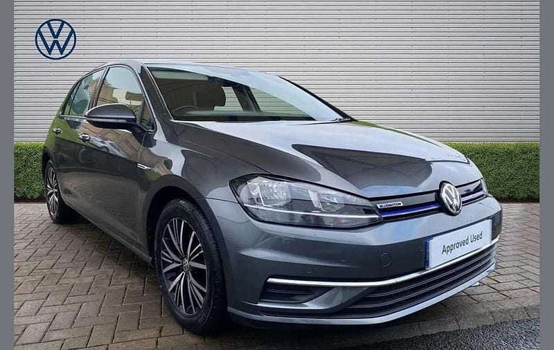 Used VW Golf VII SE 130 HP (95 kW) 2019 Grey Hatchback