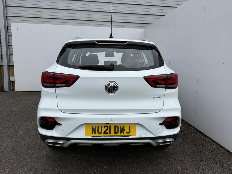 Used MG ZS Exclusive 109 HP (80 kW) 2021 White SUV