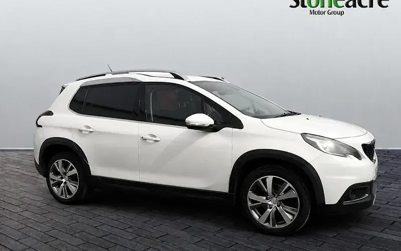 Used Peugeot 2008 Allure 110 HP (80 kW) 2017 White SUV