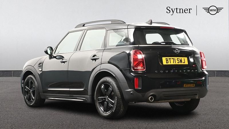 Used Mini Cooper Countryman Classic 134 HP (98 kW) 2021 Black SUV