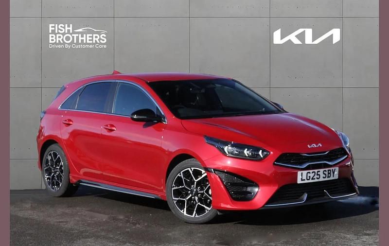 Used Kia Ceed GT-Line 138 HP (101 kW) 2025 Red Hatchback