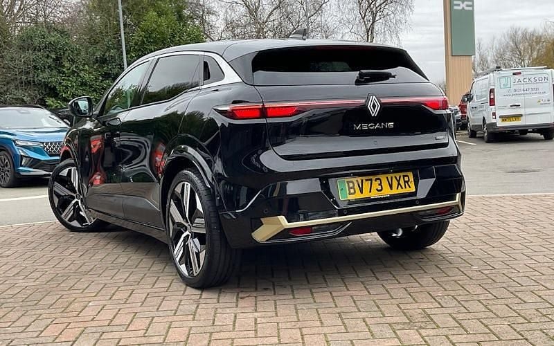 Used Renault Megane E-Tech Iconic 160 kW (218 HP) 2023 Hatchback