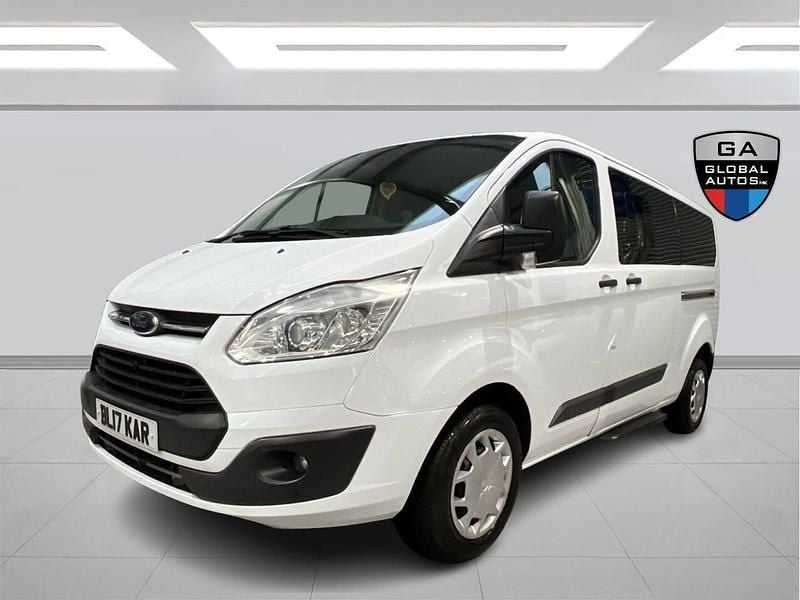 Used Ford Tourneo Zetec 105 HP (77 kW) 2017 White MPV