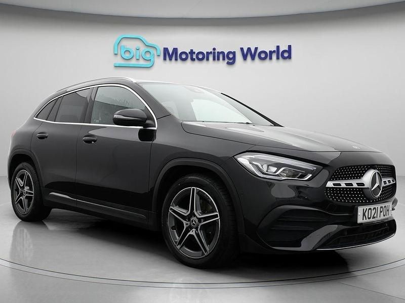 Black Used 2021 Mercedes GLA200 Executive SUV | £20,900 (Fair price) - Image 1/4