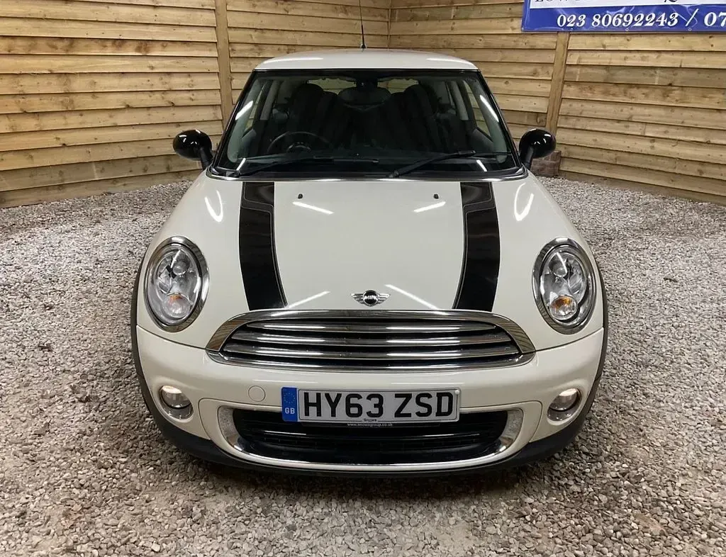Used Mini ONE Hatch 98 HP (72 kW) 2014 White Hatchback