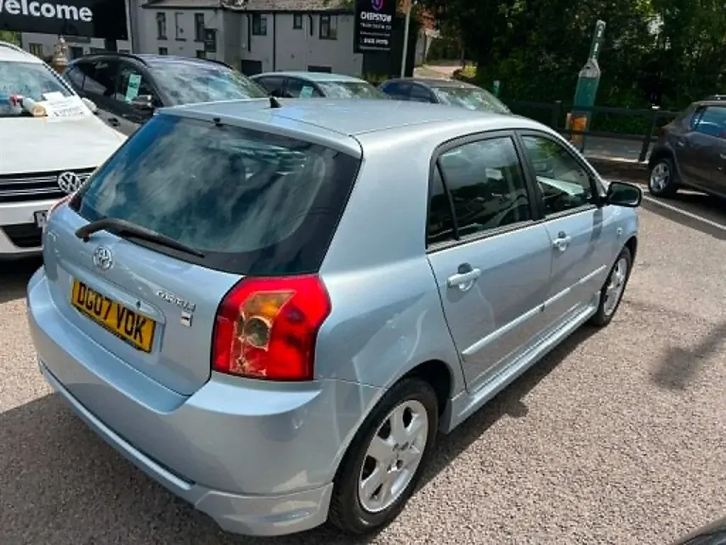 Used Toyota Corolla 124 HP (91 kW) 2007 Blue Hatchback