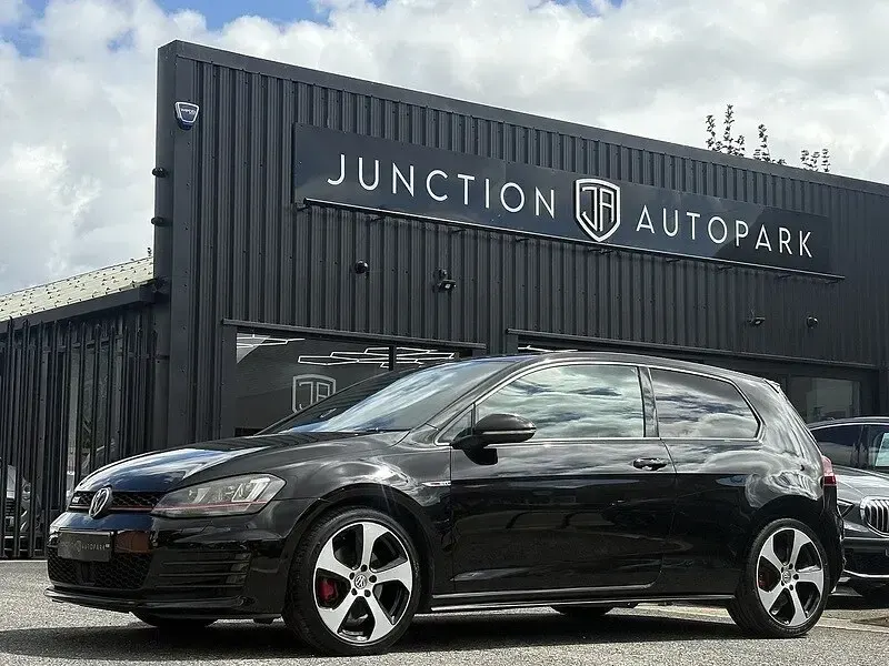 Used VW Golf VII GTI 216 HP (158 kW) 2016 Black Hatchback