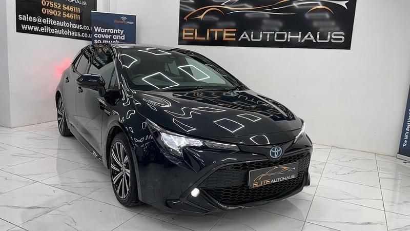 Used Toyota Corolla Design 2021 Black Hatchback