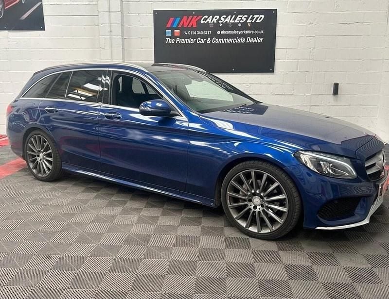 Used Mercedes C220 AMG Line Premium Plus 170 HP (125 kW) 2017 Blue Estate