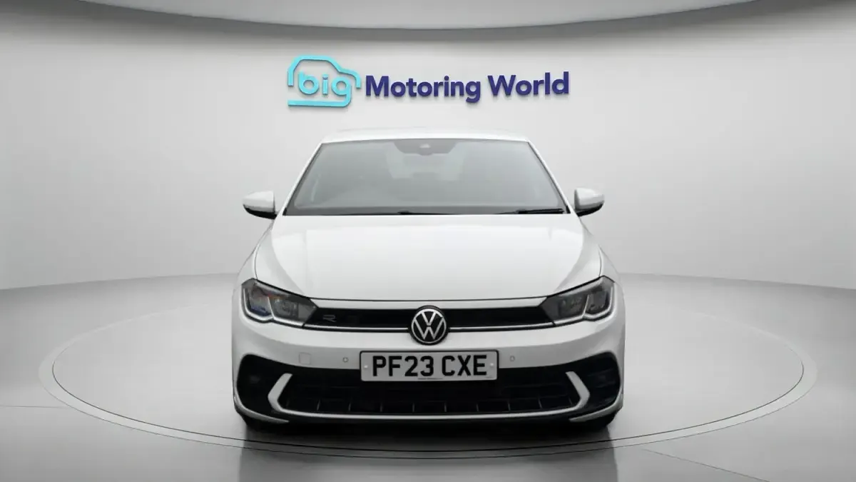 Used VW Polo R-line 95 HP (69 kW) 2023 White Hatchback