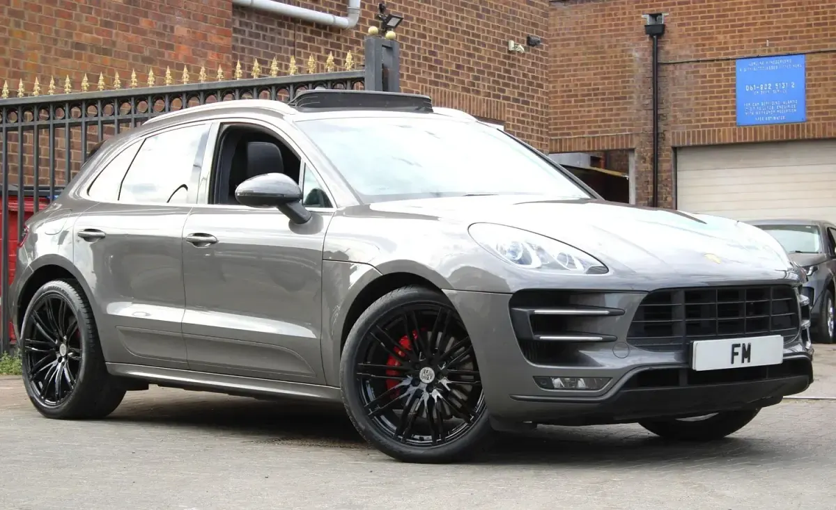 Used Porsche Macan Turbo 400 HP (294 kW) 2014 Grey SUV