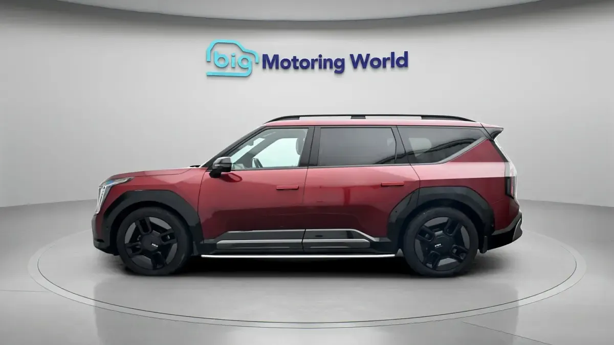 Used Kia EV9 GT-Line S 283 kW (385 HP) 2024 Red SUV