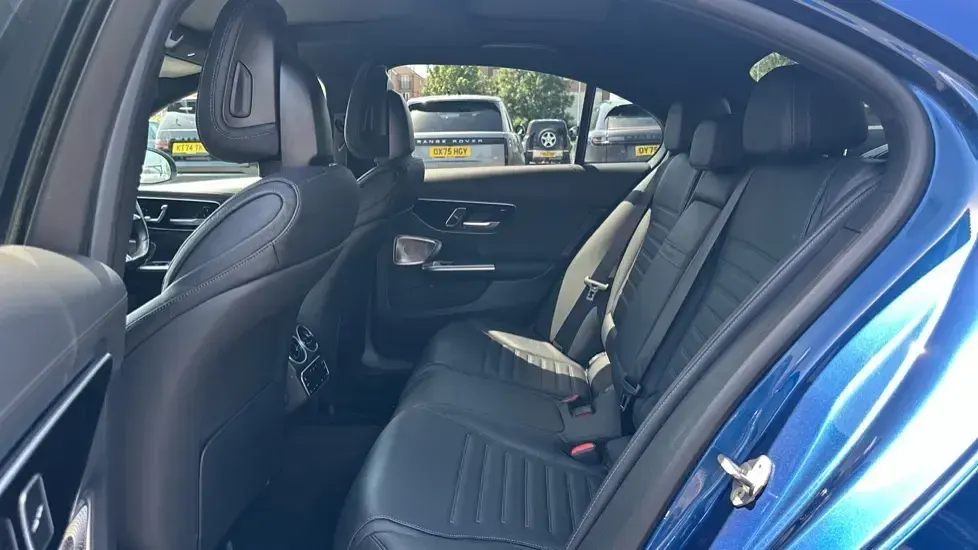 Used Mercedes C300 AMG Line Premium Plus 258 HP (189 kW) 2022 Blue