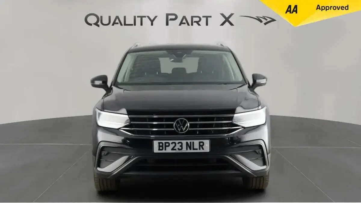 Used VW Tiguan Allspace Life 150 HP (110 kW) 2023 Black SUV