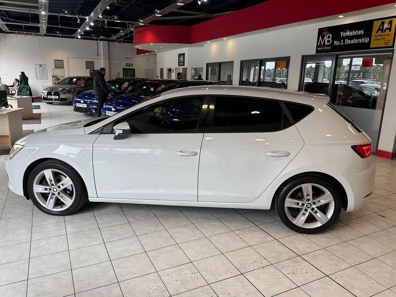Used Seat Leon FR 184 HP (135 kW) 2017 White Hatchback