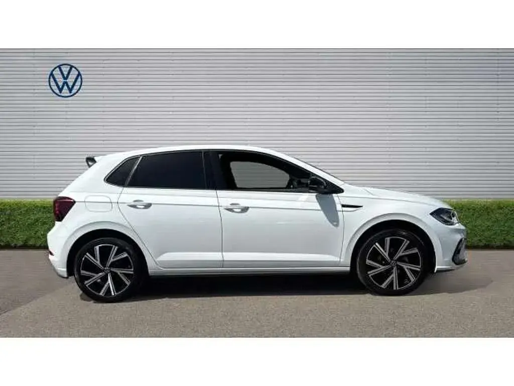 Used VW Polo R-line 95 HP (69 kW) 2023 White Hatchback