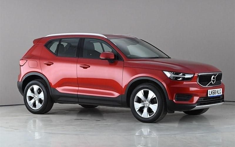 Usado Volvo XC40 Momentum 190 HP (139 kW) 2020 SUV