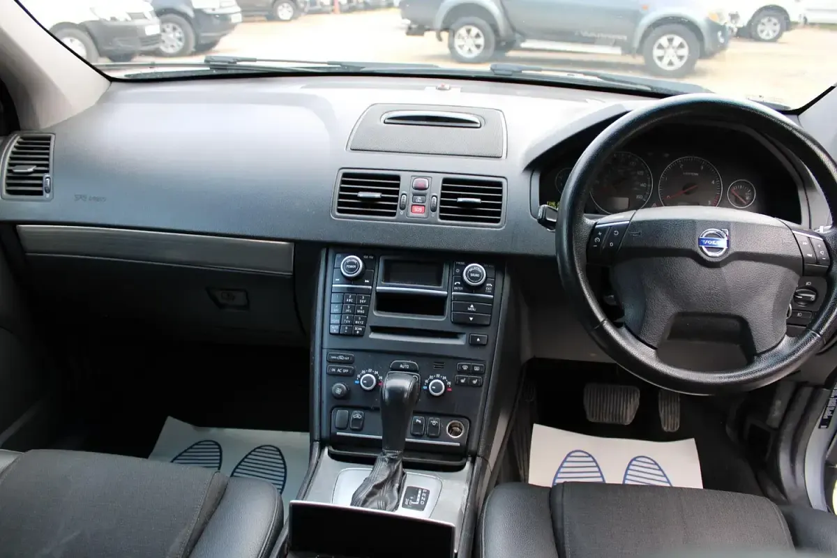 Used Volvo XC90 2009 Silver SUV