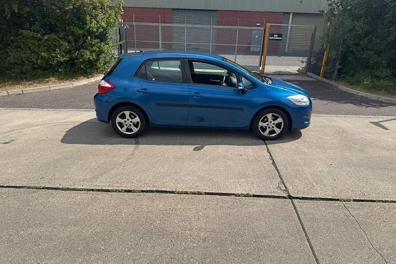 Used 2011 Toyota Auris | £1,495 (Super price) - Image 1/1