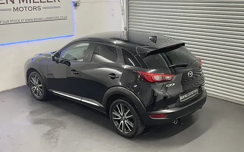 Used Mazda CX-3 Inclusive 120 HP (88 kW) 2016 Black SUV