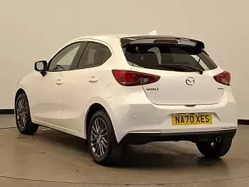 Used Mazda 2 Inclusive 90 HP (66 kW) 2020 White Hatchback
