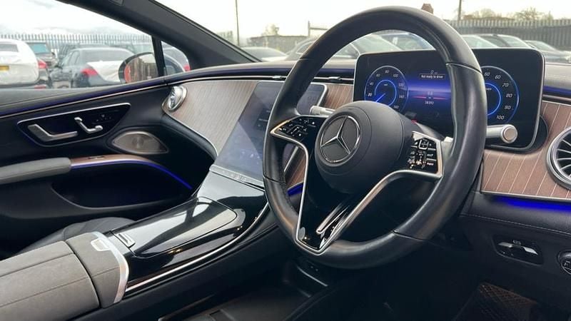 Used Mercedes EQS450+ AMG Line Premium Plus 244 kW (333 HP) 2022 Metallic paintwork nautic blue Sedan