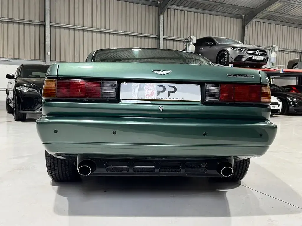 Used Aston Martin Virage 336 HP (247 kW) 1991 Green Sedan