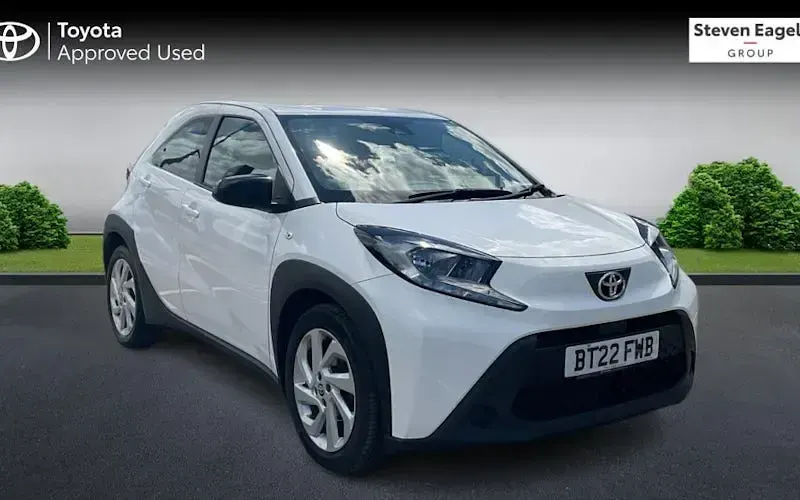 Used Toyota Aygo X PURE 72 HP (52 kW) 2025 SUV