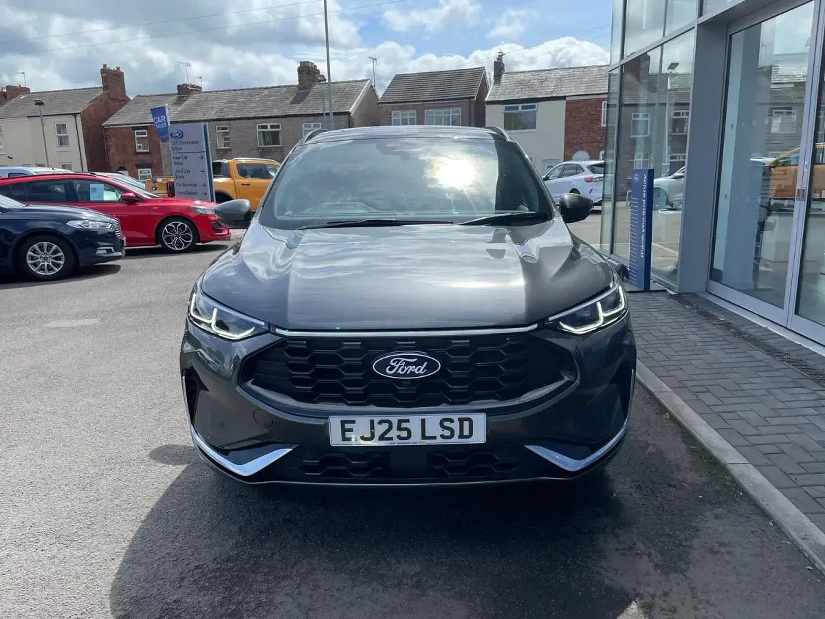 Used Ford Kuga ST-Line X 183 HP (134 kW) 2025 Grey SUV