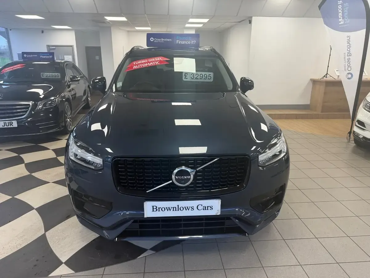 Used Volvo XC90 Plus 235 HP (172 kW) 2023 Blue SUV
