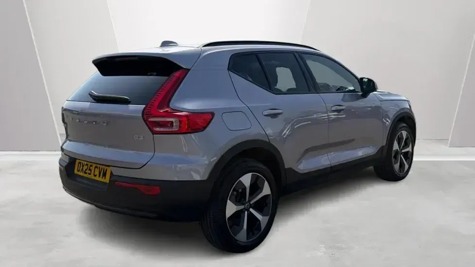 Used Volvo XC40 Plus 161 HP (118 kW) 2025 Silver SUV