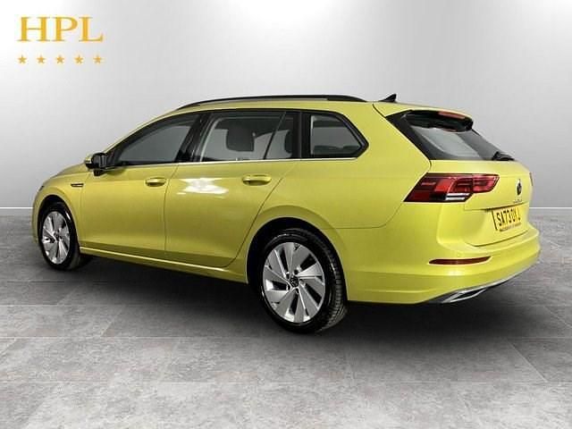 Used VW Golf VIII Style 150 HP (110 kW) 2023 Yellow Estate