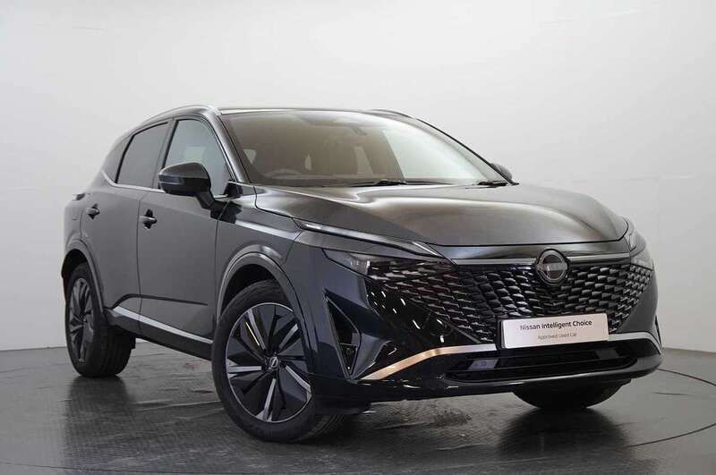Black Used 2024 Nissan Qashqai Tekna SUV | £30,899 - Image 1/4