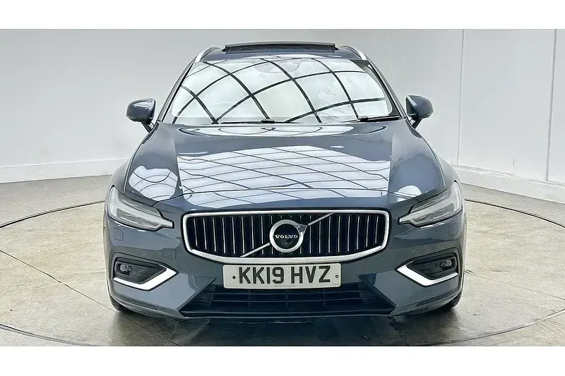 Usado Volvo V60 Inscription 190 HP (139 kW) 2019 Azul Carrinha